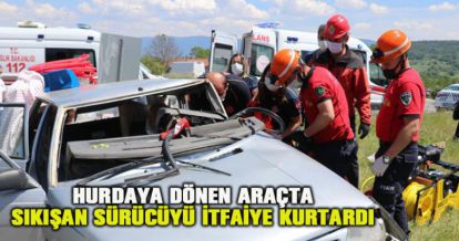 2 otomobilin karıştığı trafik kazasında 2 kişi yaralandı.