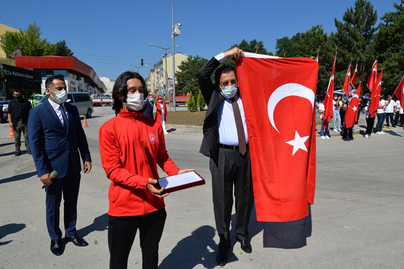ATATÜRK’ÜN BOLU’YA GELİŞİNİN 87’NCİ YIL DÖNÜMÜ COŞKUYLA KUTLANDI