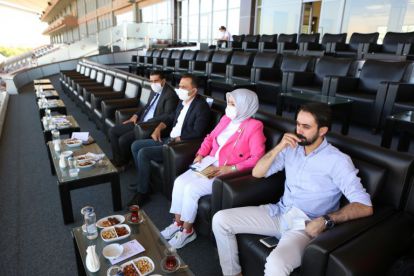 KÖROĞLU KOŞUSU'NU ÇİPÇE KAZANDI