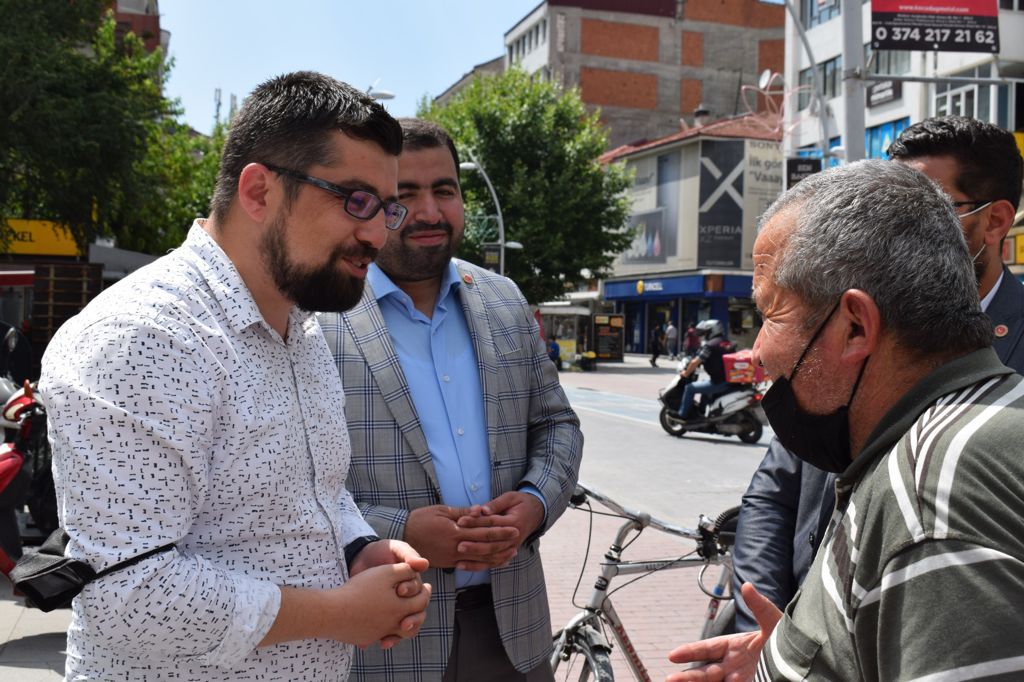SAADET PARTİSİ’DEN DERT DUVARI VE DERT MİKROFONU