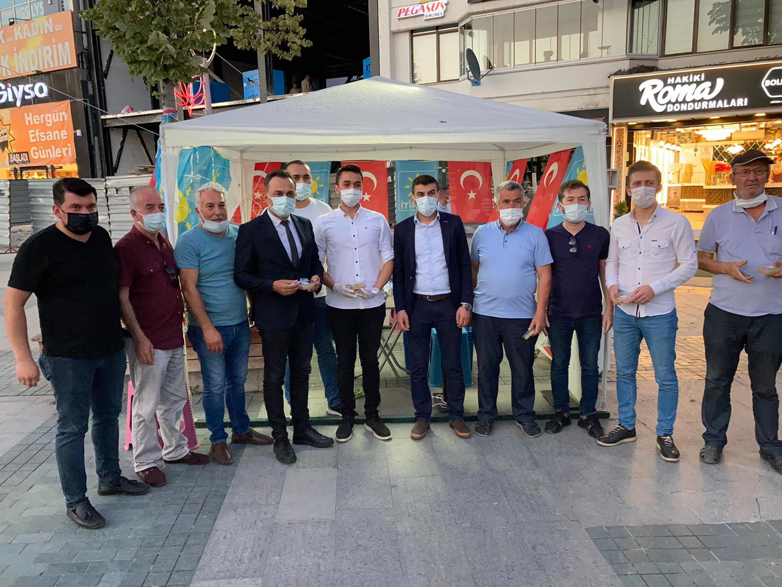 İYİ PARTİDEN AŞURE İKRAMI