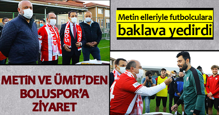 FATİH METİN ELLERİYLE FUTBOLCULARA BAKLAVA YEDİRDİ