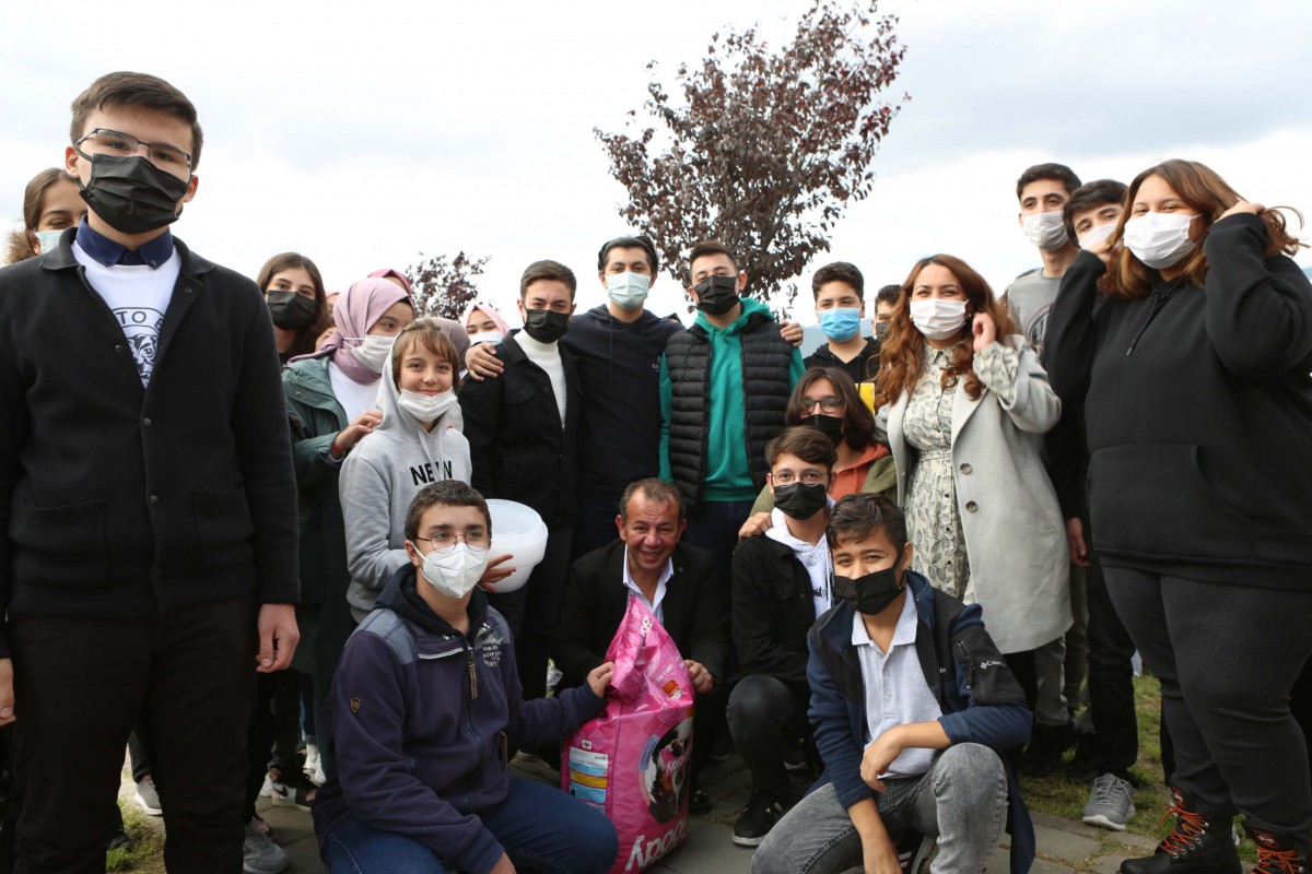 BOLU BELEDİYESİ'NDEN COŞKULU KUTLAMA