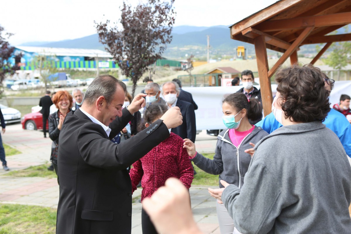 BOLU BELEDİYESİ'NDEN COŞKULU KUTLAMA