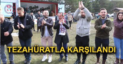 Hamsi festivalinde horon tepti...