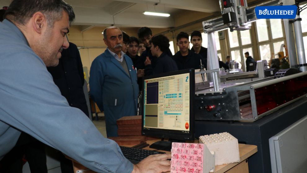 MESLEK LİSELİLER 300 YILLIK BASKI TEKNİĞİNİ YENİDEN CANLANDIRIYOR