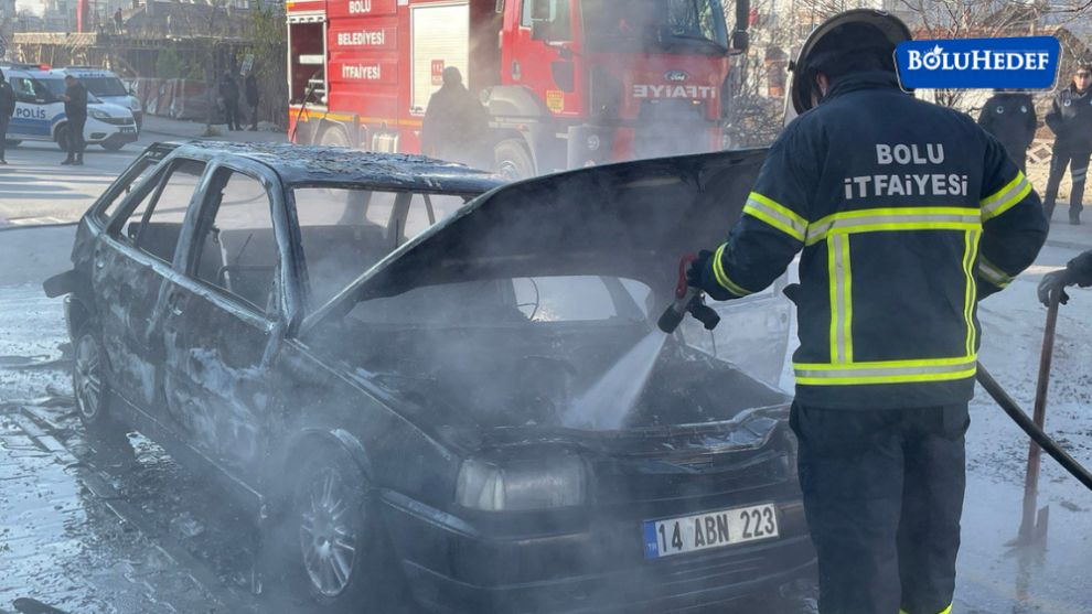 YANAN OTOMOBİL KULLANILMAZ HALE GELDİ