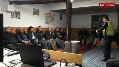 KÖYLÜLERE TRAKTÖR GÜVENLİĞİ KONUSUNDA EĞİTİM VERİLDİ 