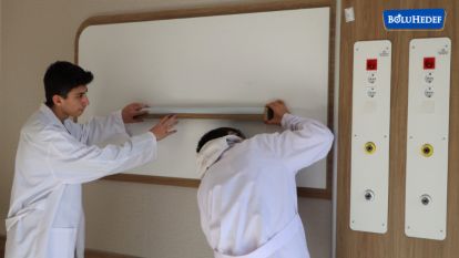 EĞİTİM VE ARAŞTIRMA HASTANESİNİN ODALARINA DEKOR  ÇALIŞMASI