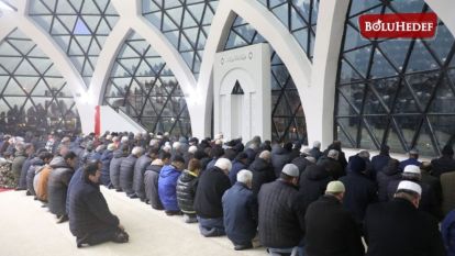 ZÜBEYDE HANIM CAMİSİ AÇILDI