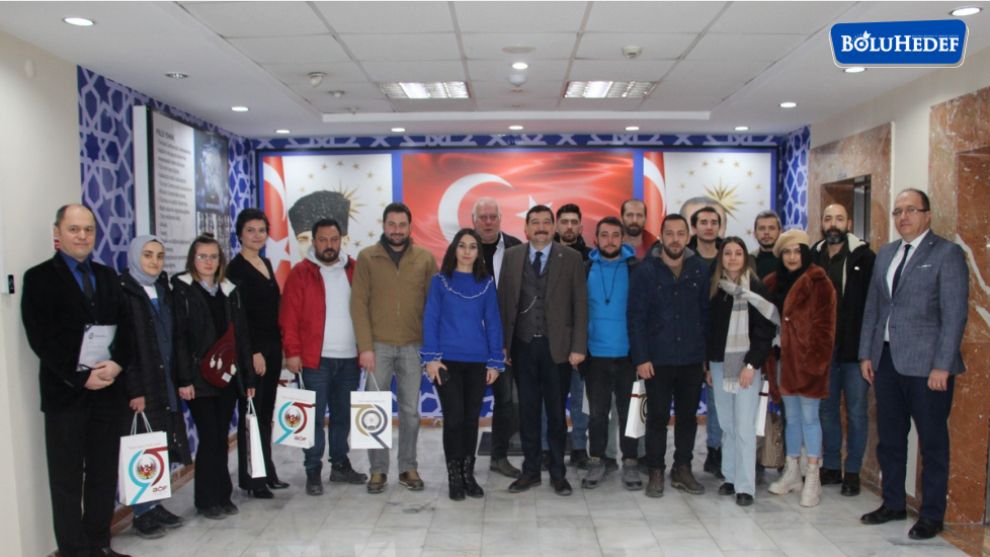 BOLU'DA  BASIN MENSUPLARI, TERÖR, NARKOTİK VE SİBER SUÇLAR KONUSUNDA BİLGİLENDİRİLDİ