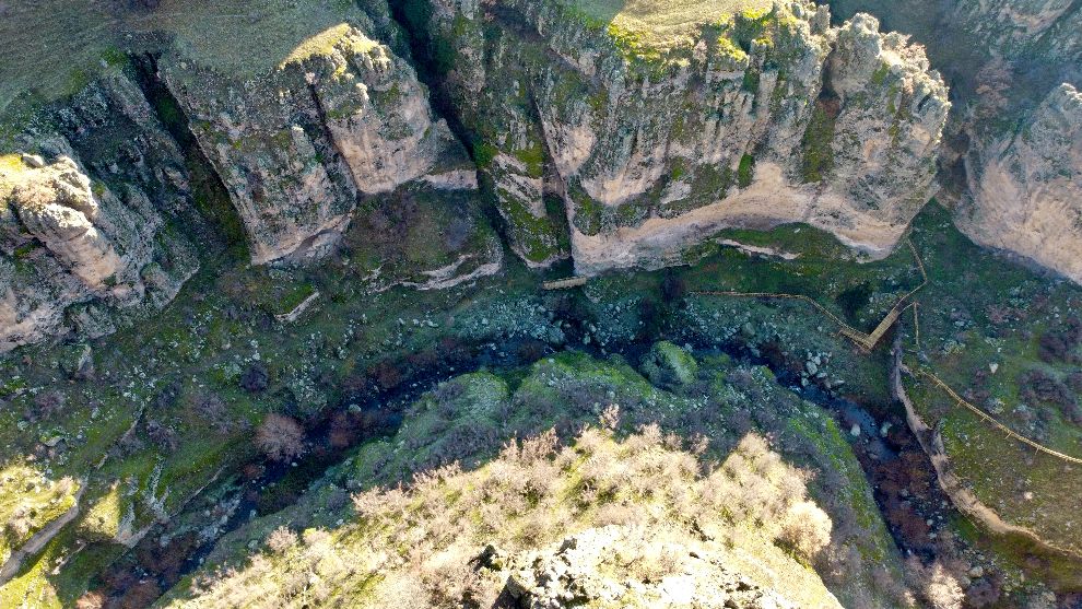 DOĞA TUTKUNLARININ YENİ ROTASI BOLU GUZ DERESİ KANYONU