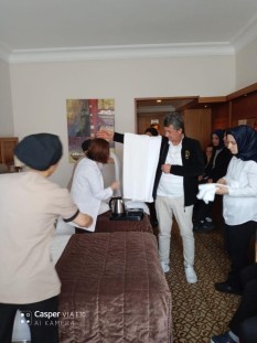 OTELLERDE ÇALIŞAN PERSONELLERE EĞİTİM VERİLDİ