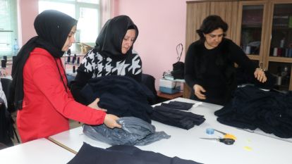 BOLU'DA AFETZEDELER İÇİN KIYAFET DİKİLİYOR
