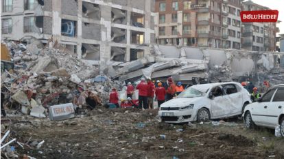 DEPREMDE CAN KAYIPLARI SÜRÜYOR