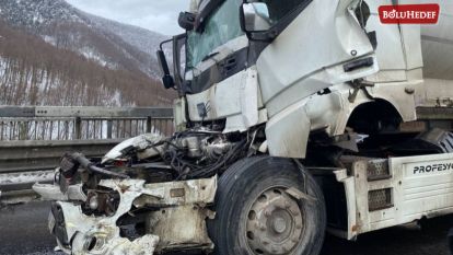 KABİNİ GERİYE KAYAN TIR KAZAYA NEDEN OLDU