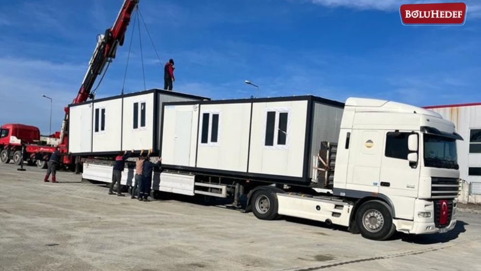BOLU'DAN KAHRAMANMARAŞ'A 26 KONTEYNER GÖNDERİLDİ