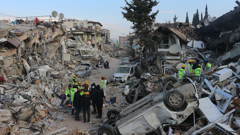 DEPREMDE HAYATINI KAYBEDENLERİN SAYISI 31 BİNİ AŞTI