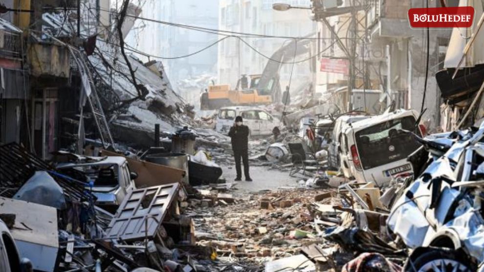 DEPREMDE HAYATINI KAYBEDENLERİN SAYISI 41 BİN 20'YE YÜKSELDİ