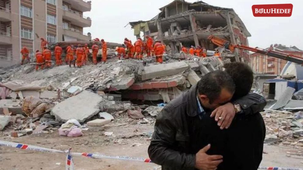 DEPREMDE HAYATINI KAYBEDENLERİN SAYISI 43 BİN 556'YA YÜKSELDİ