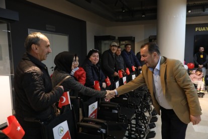 BOLU BELEDİYESİ'NDEN  25 ENGELLİ BİREYE BAYRAM HEDİYESİ
