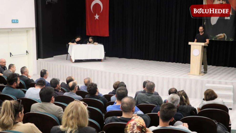 DEPREM BÖLGESİNE GİDEN MEB EKİBİ İLE DEĞERLENDİRME TOPLANTISI YAPILDI