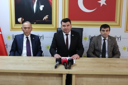 SUAT ORHAN İYİ PARTİ'DEN ADAY ADAYLIĞINI AÇIKLADI