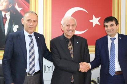 SÜNNETÇİ EŞREF İYİ PARTİ'DEN ADAY ADAYI OLDU