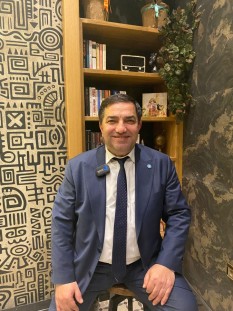 AHMET ÖRNEKBAŞ GENÇLERLE BULUŞTU