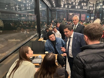 AHMET ÖRNEKBAŞ GENÇLERLE BULUŞTU
