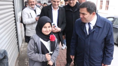 AHMET ÖRNEKBAŞ YUKARI ÇARŞI ESNAFIYLA BULUŞTU