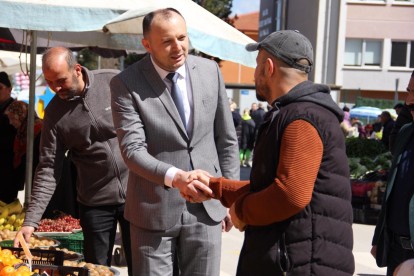 AKGÜL PAZAR ESNAFINI ZİYARET ETTİ