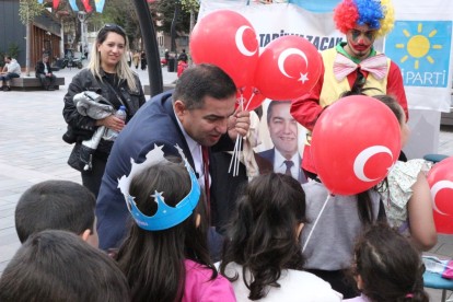 “ÇOCUK GÜLERSE DÜNYA GÜLER”