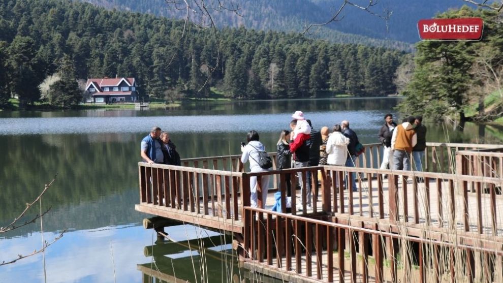 GÖLCÜK TABİAT PARKI ZİYARETÇİ AKININA UĞRADI