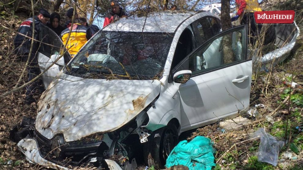 ŞARAMPOLE DEVRİLEN OTOMOBİLİN SÜRÜCÜSÜ YARALANDI
