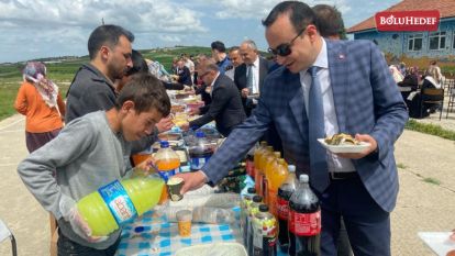ÖĞRENCİLERDEN DEPREMZEDELERE DESTEK KERMESİ