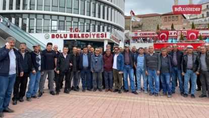 TAZMİNAT ALAMAYAN EYT'LİLER BELEDİYE ÖNÜNDE TOPLANDI