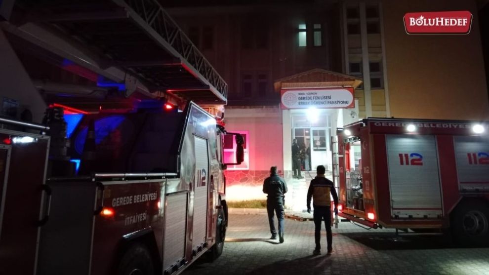 70 ÖĞRENCİNİN KALDIĞI PANSİYONDA ÇIKAN YANGIN SÖNDÜRÜLDÜ