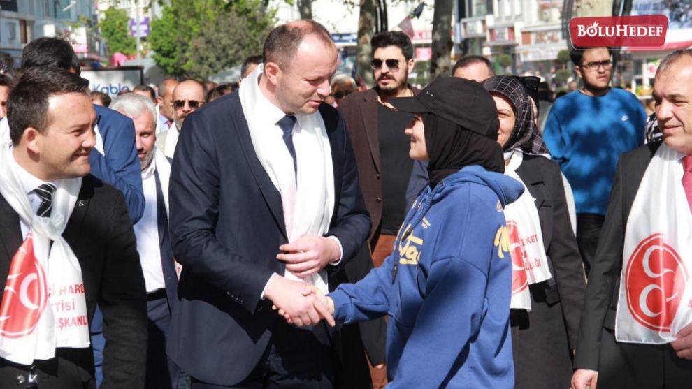 AK PARTİ'NİN OYLARINI ADETA SİLDİ SÜPÜRDÜ