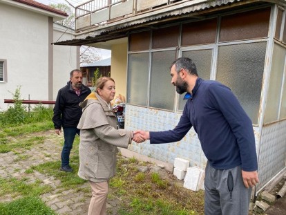 BABA OCAĞI ARZU AYDIN'I BAĞRINA BASTI