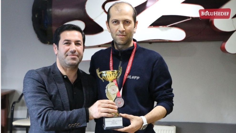 BİLARDOCULAR İZZET BABAYI UNUTMADI