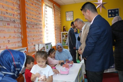 BOLU VİLAYETLER HİZMET BİRLİĞİ ANAOKULU'NDA YILSONU SERGİSİ