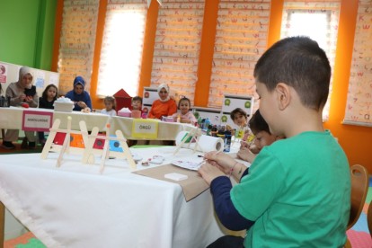 BOLU VİLAYETLER HİZMET BİRLİĞİ ANAOKULU'NDA YILSONU SERGİSİ