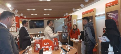 CUMHURİYET CADDESİ'NDE SADETTİN BASKIN'A YOĞUN İLGİ