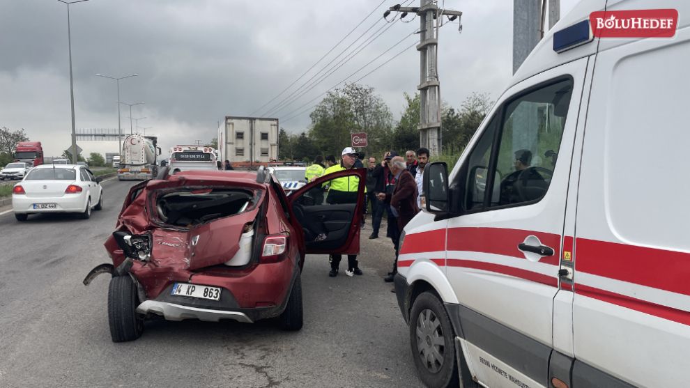 KAMYON OTOMOBİLE ÇARPTI: 4 YARALI