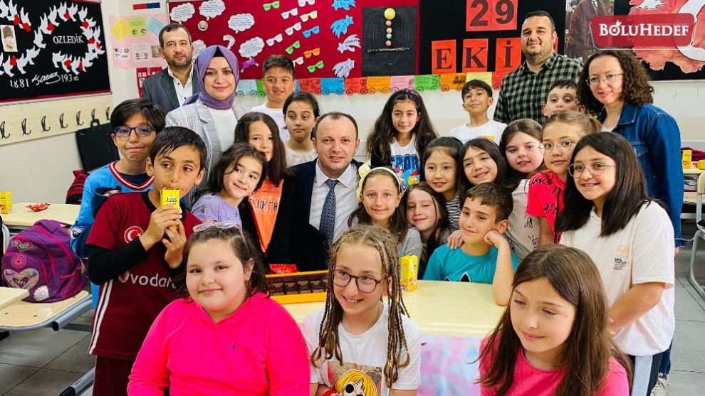 MHP BOLU MİLLETVEKİLİ İSMAİL AKGÜL MİNİKLERLE BİR ARAYA GELDİ