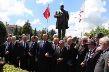 RAUF DENKTAŞ HEYKELİ BOLU'DA TÖRENLE AÇILDI
