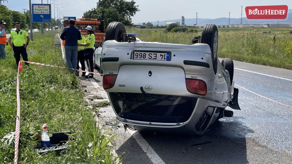 TAKLA ATAN OTOMOBİLDEN 4 KİŞİ SAĞ ÇIKARILDI