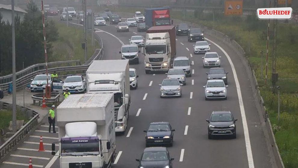KURBAN BAYRAMINDA BOLU’DAN 1 MİLYON ARAÇ GEÇTİ