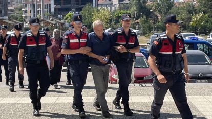 YAŞLI ADAMI ARAÇLA EZEREK ÖLDÜREN ZANLI ADLİYEYE SEVK EDİLDİ